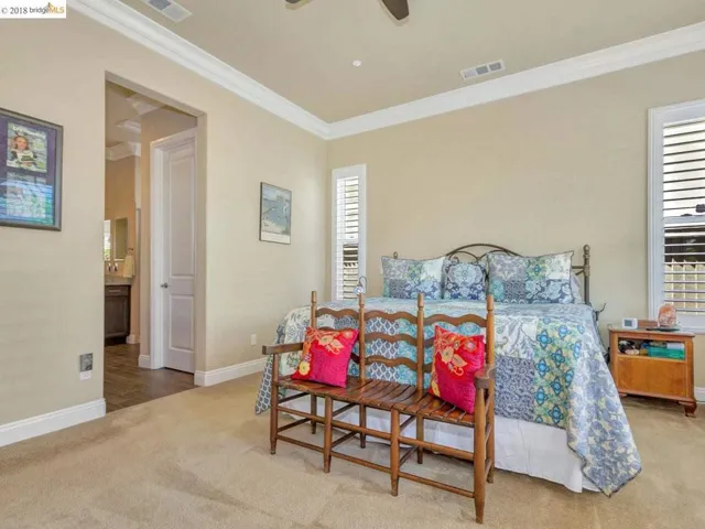 1074 Pomerol Cir, Brentwood, California 94513