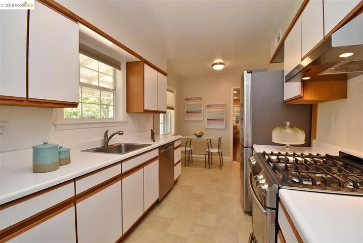 1943 Jeannette Dr, Pleasant Hill, California 94523