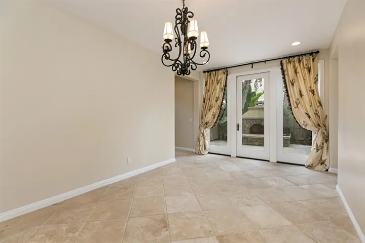 7069 Crystalline Drive, Carlsbad, California 92011