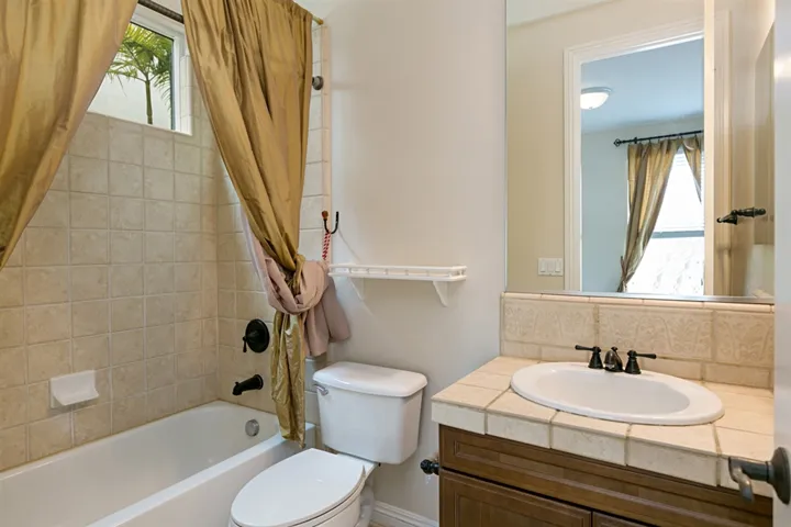 7069 Crystalline Drive, Carlsbad, California 92011