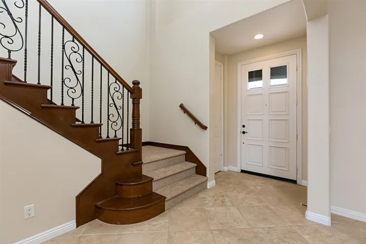 7069 Crystalline Drive, Carlsbad, California 92011