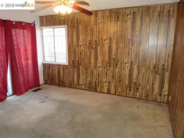 7600 Arthur St, Oakland, California 94605