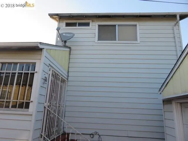 7600 Arthur St, Oakland, California 94605