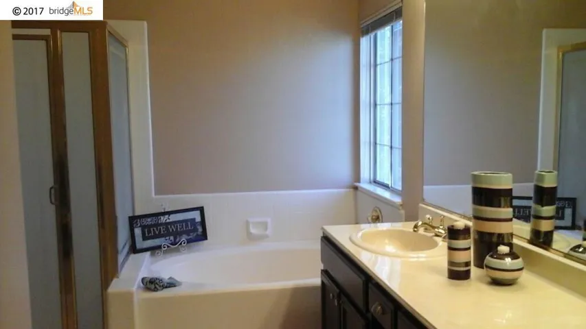 8 Haystack Ct, Brentwood, California 94513