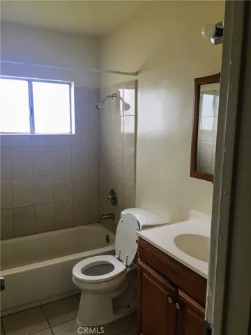 6544 Johnson Avenue, Long Beach, California 90805