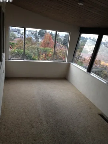 1085 Lindell Dr, El Sobrante, California 94803-1016