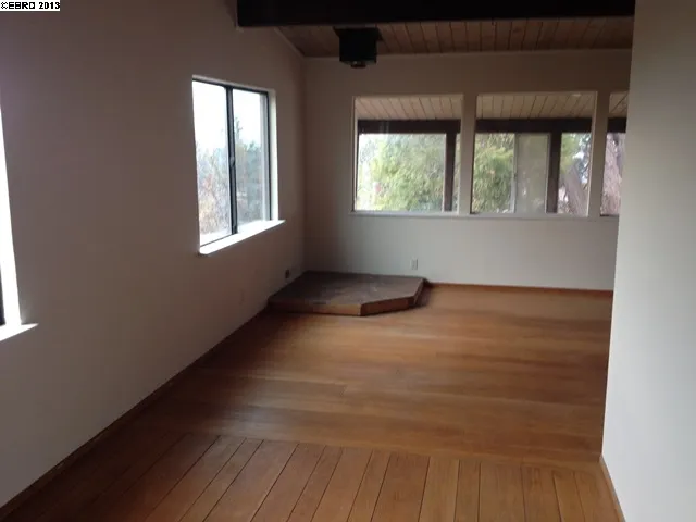 1085 Lindell Dr, El Sobrante, California 94803-1016