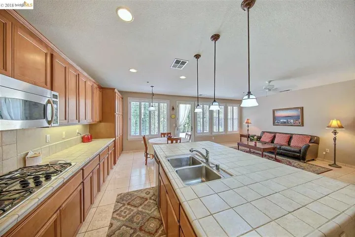 1800 Spanish Trail Ct, Brentwood, California 94513