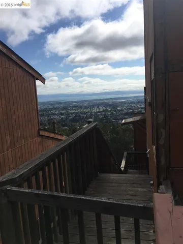 3525 Klamath St, Oakland, California 94602