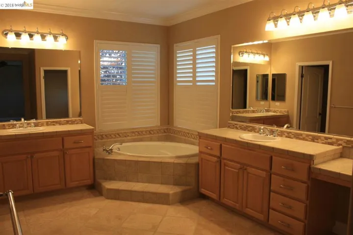 2588 Stirling Ct, Brentwood, California 94513
