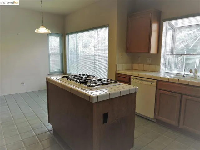 2408 Mark Twain Dr, Antioch, California 94531