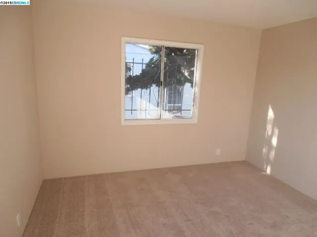 5337 Bancroft Ave, Oakland, California 94601-5807