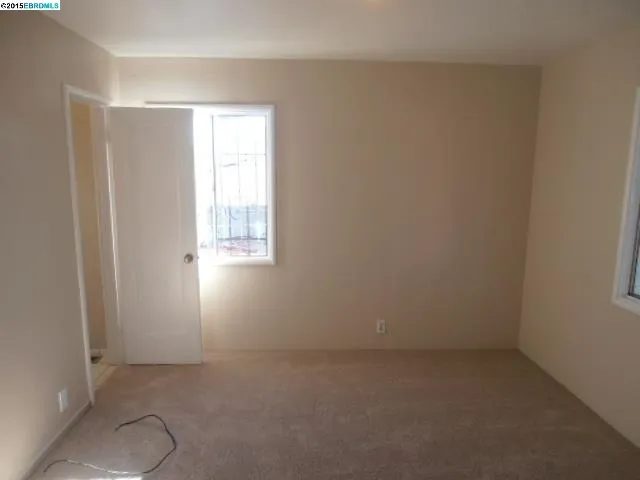 5337 Bancroft Ave, Oakland, California 94601-5807