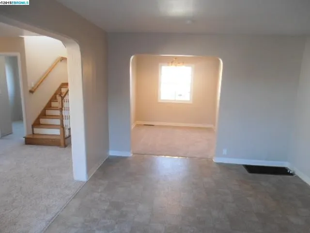 5337 Bancroft Ave, Oakland, California 94601-5807