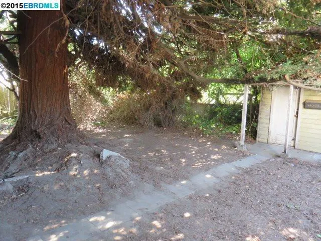 625 Civic Center St, Richmond, California 94804
