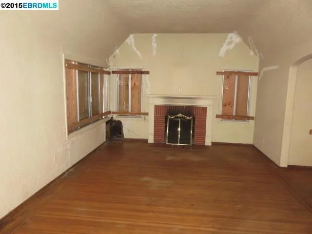 625 Civic Center St, Richmond, California 94804