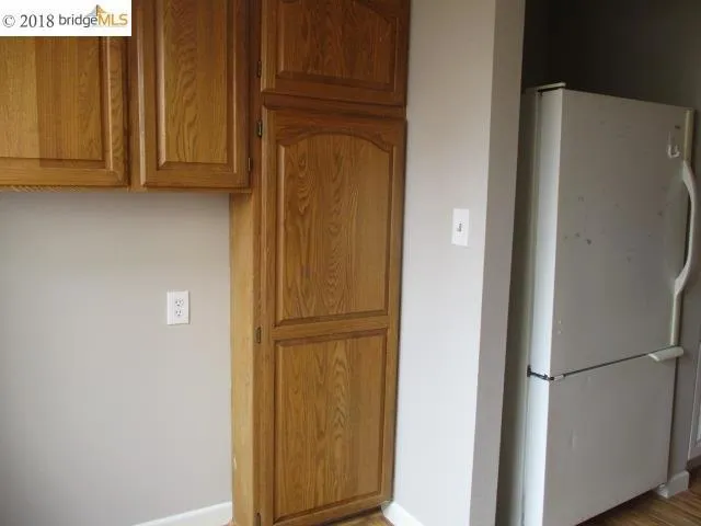 118 S 37th St, Richmond, California 94804