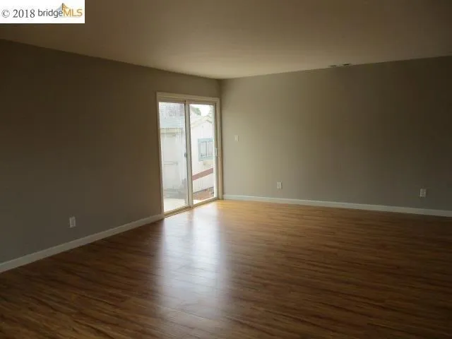 118 S 37th St, Richmond, California 94804