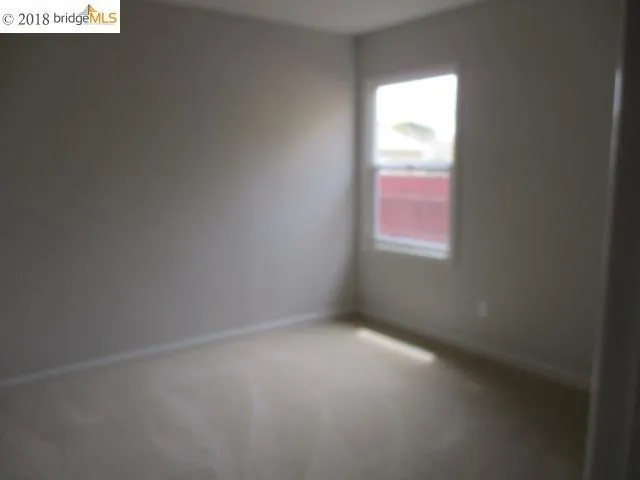 118 S 37th St, Richmond, California 94804