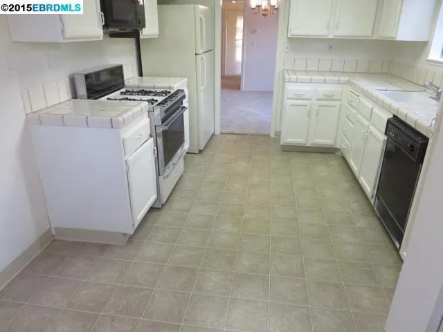 14380 Outrigger Dr 52, San Leandro, California 94577