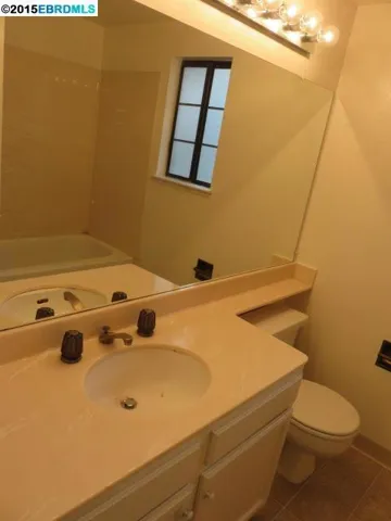 14380 Outrigger Dr 52, San Leandro, California 94577