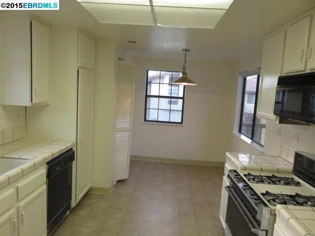 14380 Outrigger Dr 52, San Leandro, California 94577