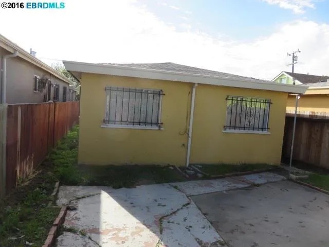 334 S 16th St, Richmond, California 94804