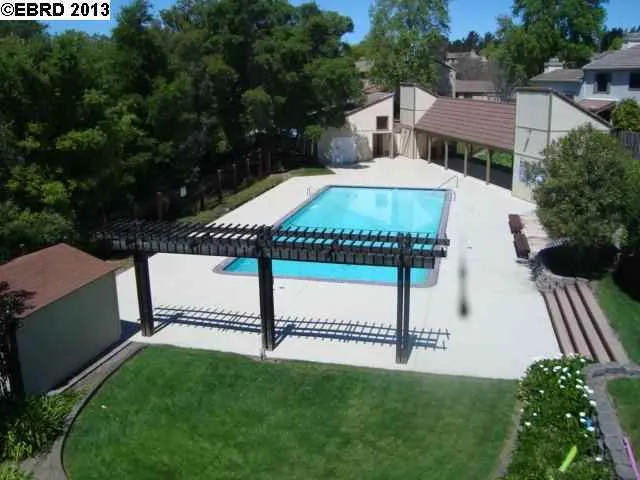 5 Tarn Ct, Hercules, California 94547-1411