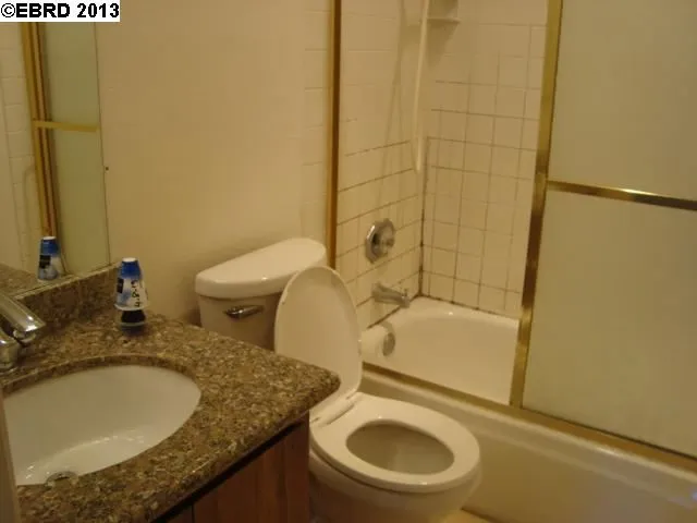 5 Tarn Ct, Hercules, California 94547-1411