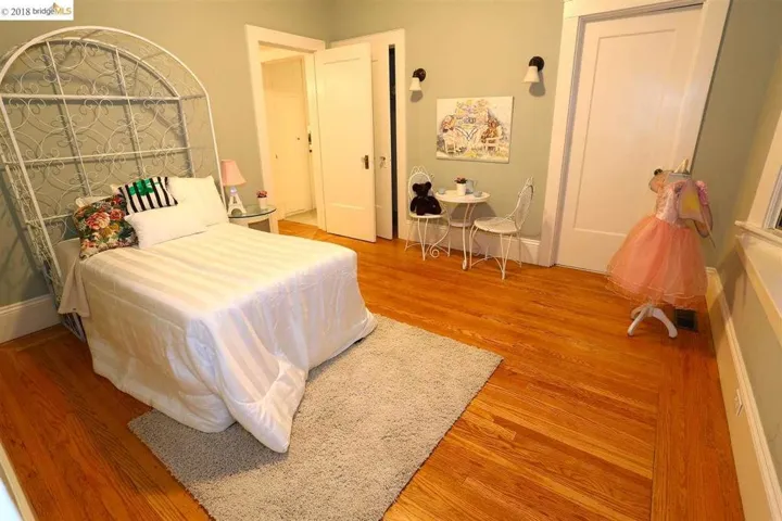 6525 Dover St, Oakland, California 94609