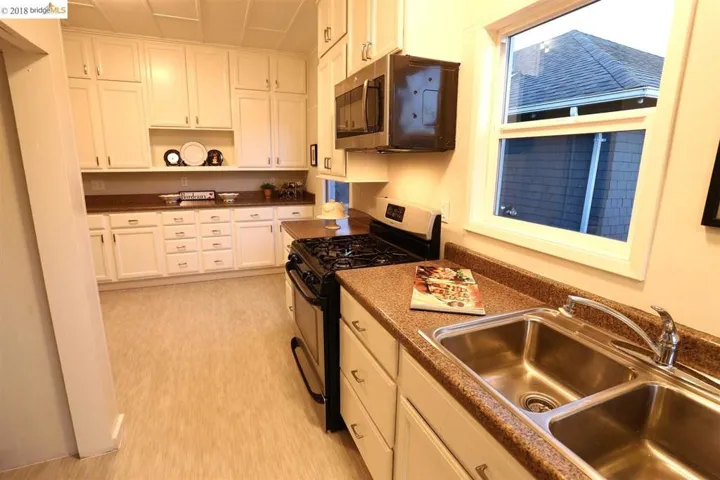 6525 Dover St, Oakland, California 94609