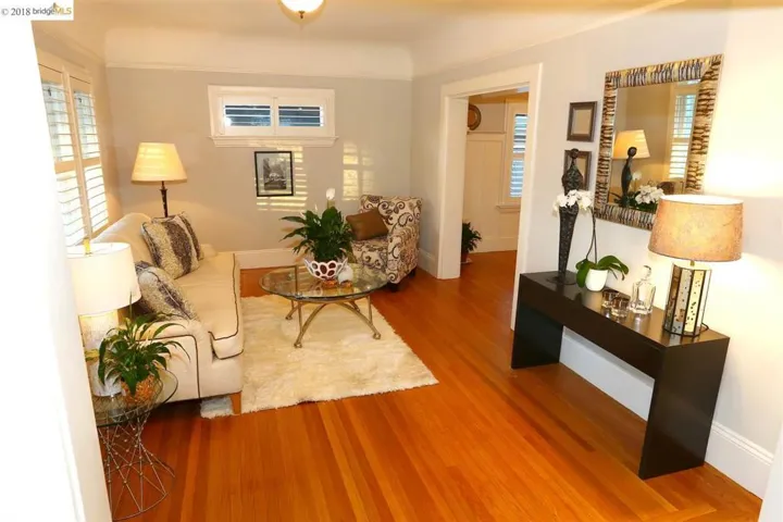 6525 Dover St, Oakland, California 94609