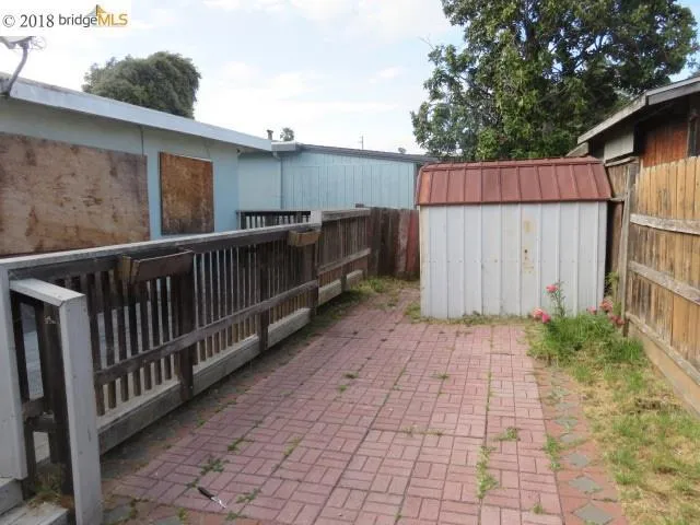 136 S 22nd St, Richmond, California 94804
