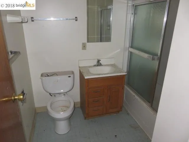 136 S 22nd St, Richmond, California 94804