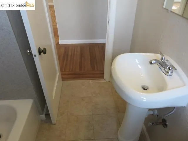 726 40th St, Richmond, California 94805
