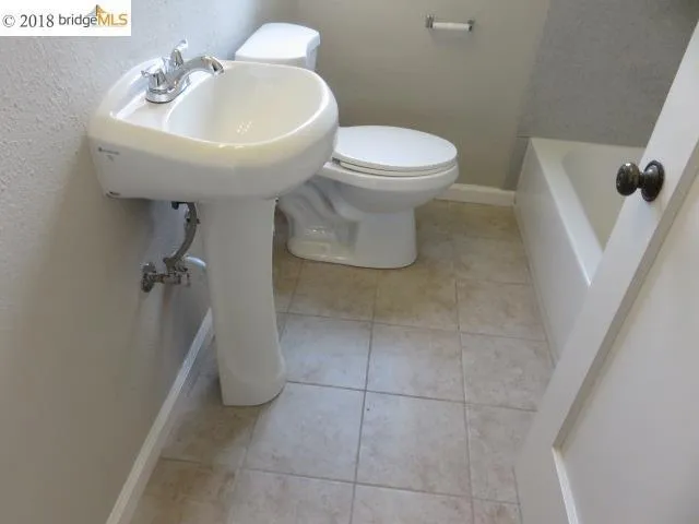 726 40th St, Richmond, California 94805