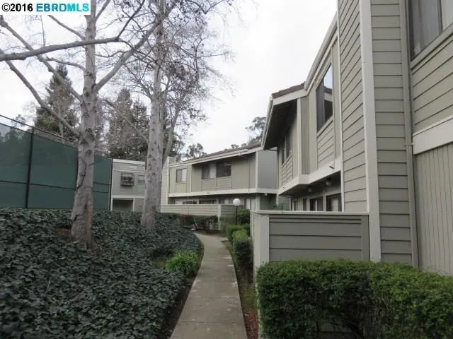 508 Athena 4, Hercules, California 94547