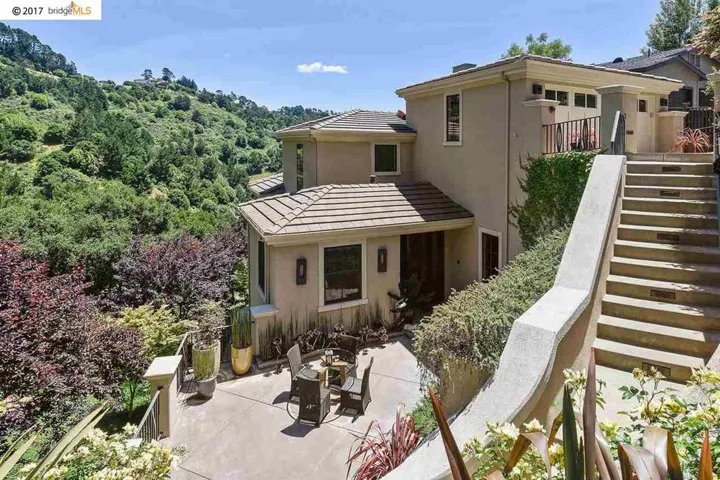 7126 Westmoorland Dr., Berkeley, California 94705-1757