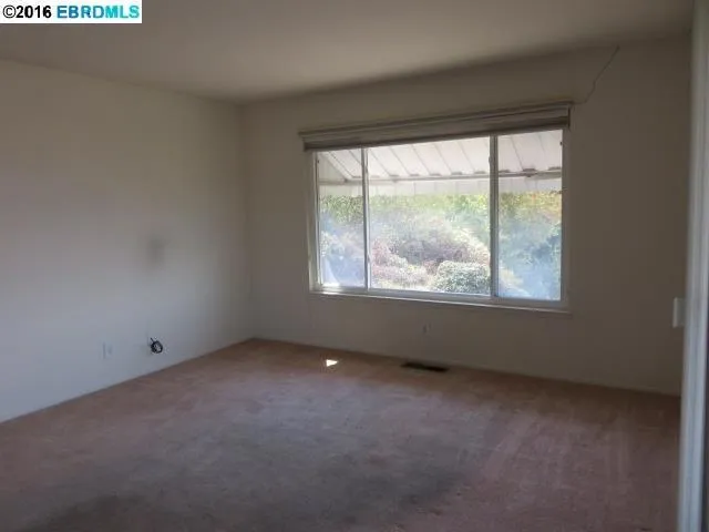 937 View Dr, Richmond, California 94803