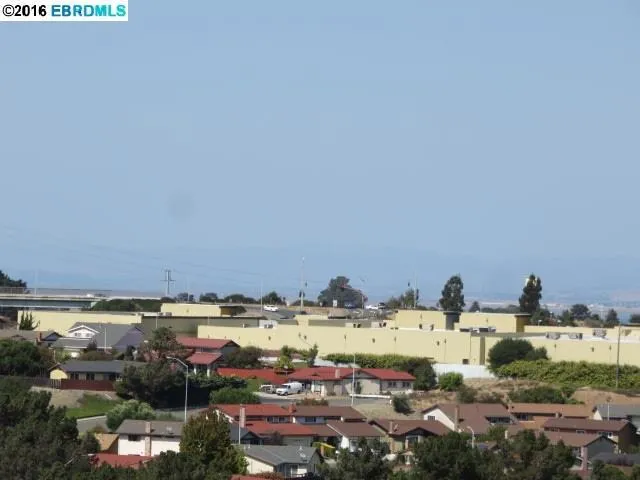 937 View Dr, Richmond, California 94803