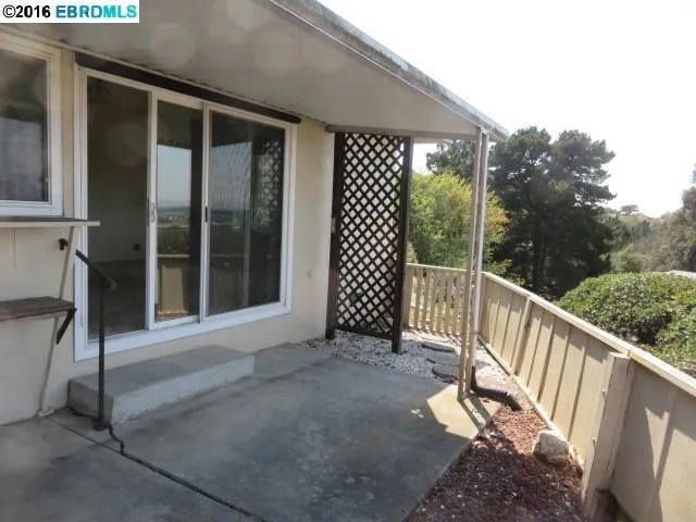 937 View Dr, Richmond, California 94803