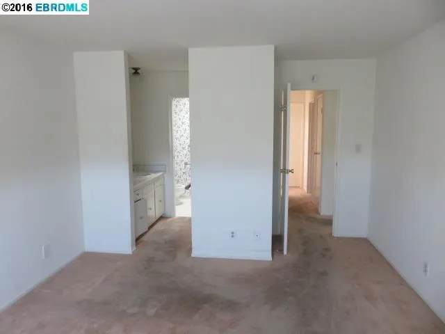 937 View Dr, Richmond, California 94803