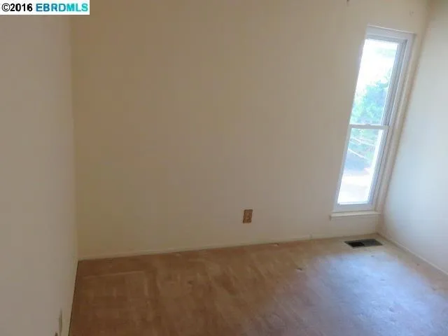937 View Dr, Richmond, California 94803