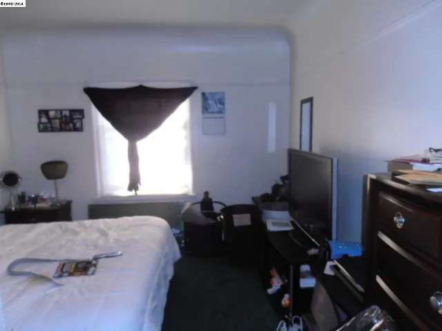 3250 West St, Oakland, California 94608-4330