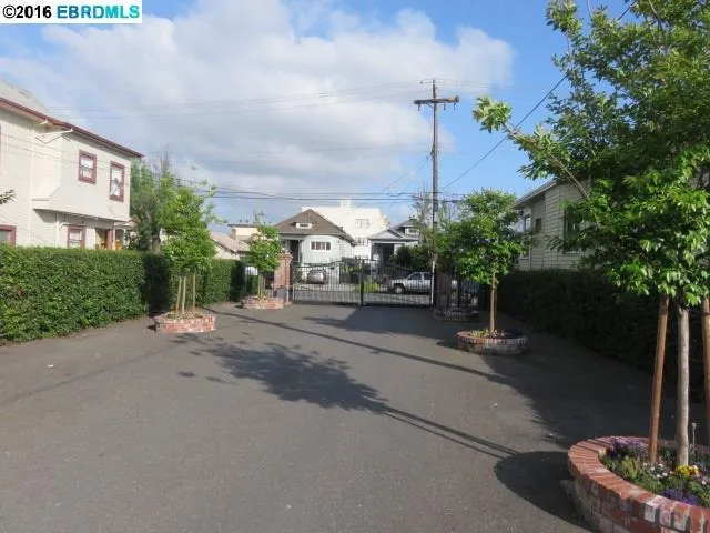 1501 37th Ave G, Oakland, California 94601
