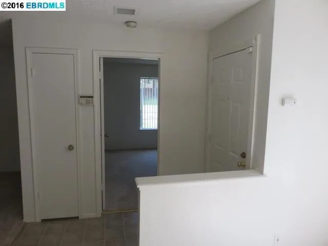 113 Bristol, Hercules, California 94547