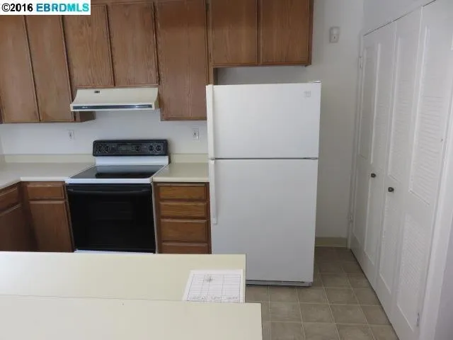 113 Bristol, Hercules, California 94547