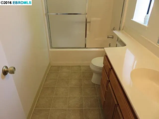113 Bristol, Hercules, California 94547