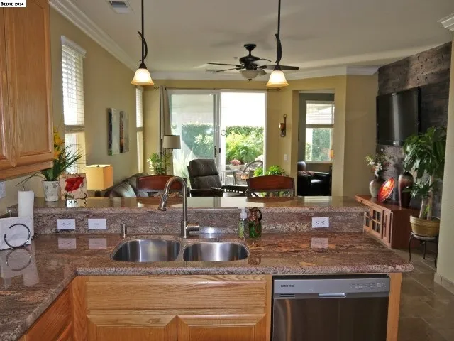 1611 Regent Dr, Brentwood, California 94513-6922