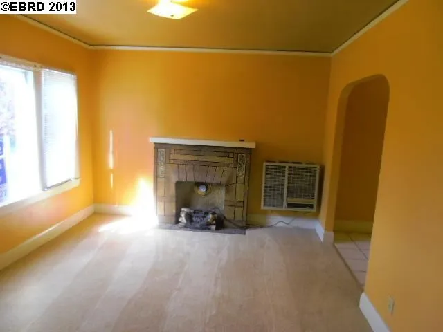 2216 Courtland Ave, Oakland, California 94601-4727